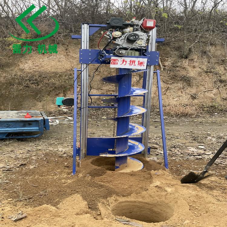 挖坑機一種螺旋式掏洞鉆孔使用寶典